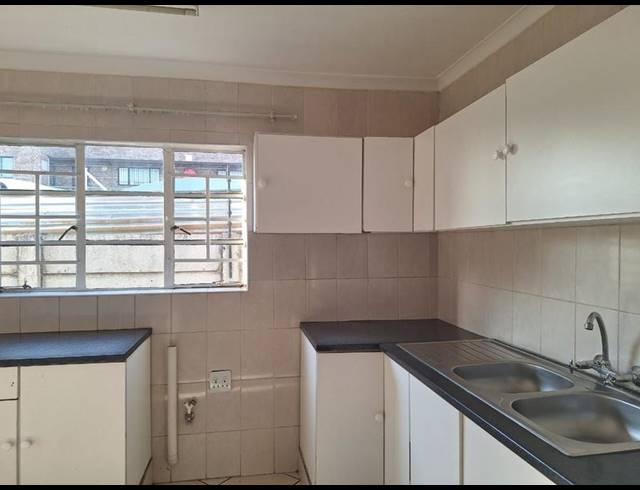 2 BEDROOM PROPERTY TO RENT IN BRENTHURST